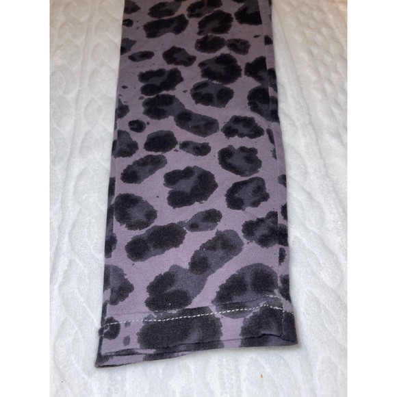 Kid’s Light Purple Xhilaration Leopard Print Leggings 💜 - Picture 12 of 15